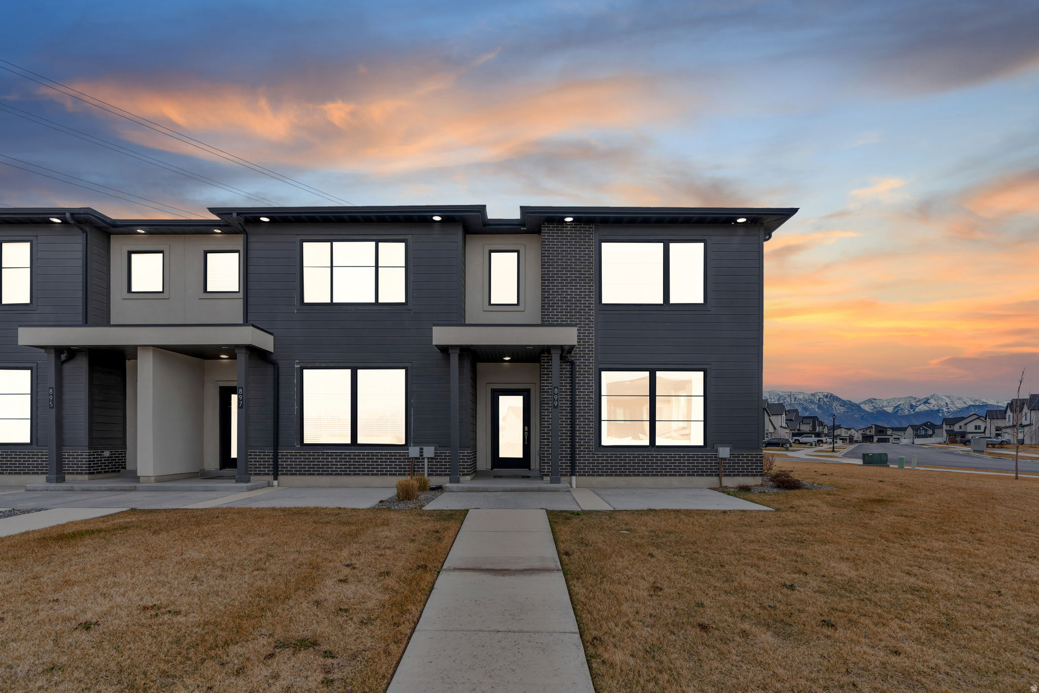 LAKESHORE LANDING - Residential