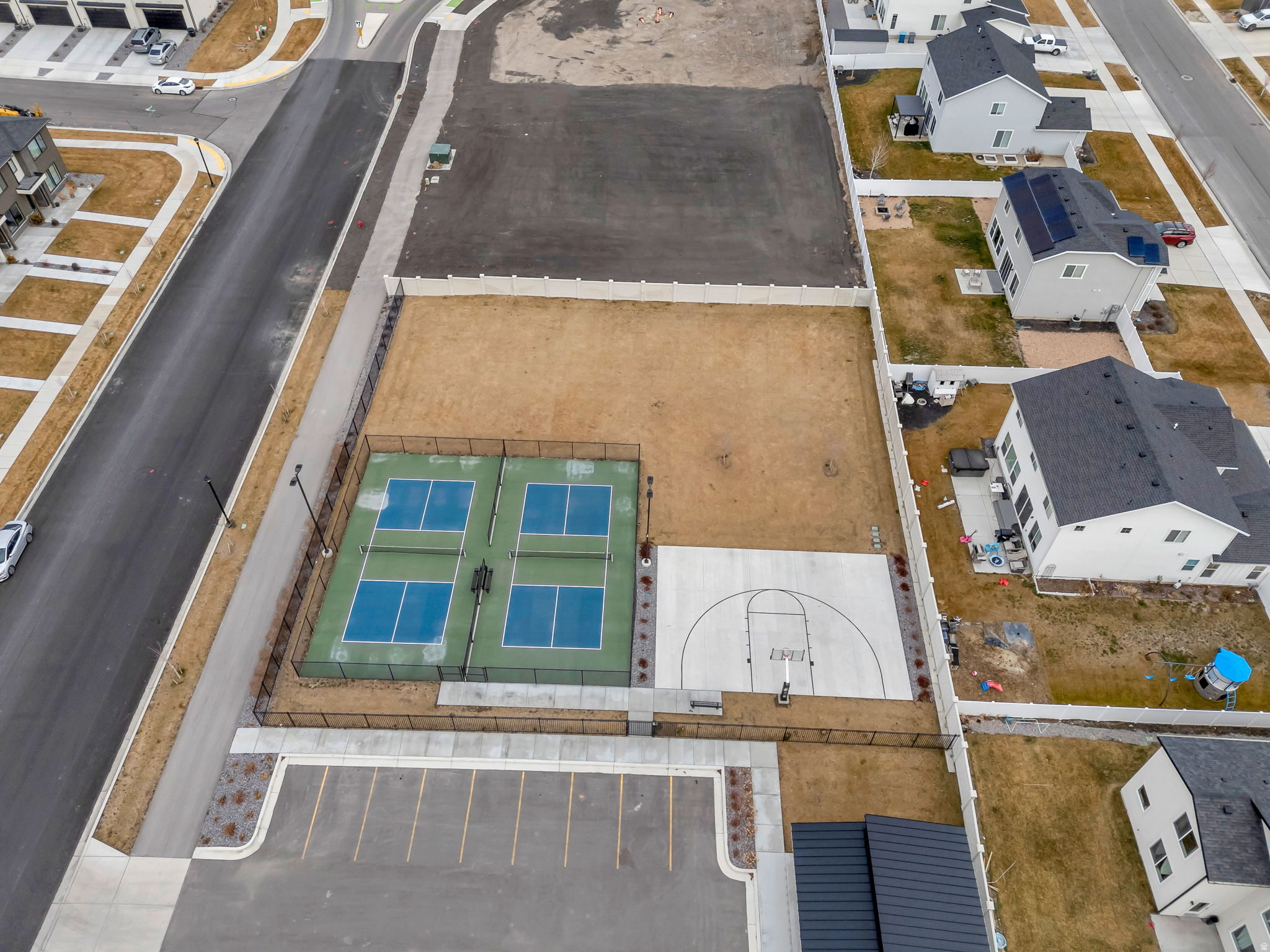 LAKESHORE LANDING - Residential