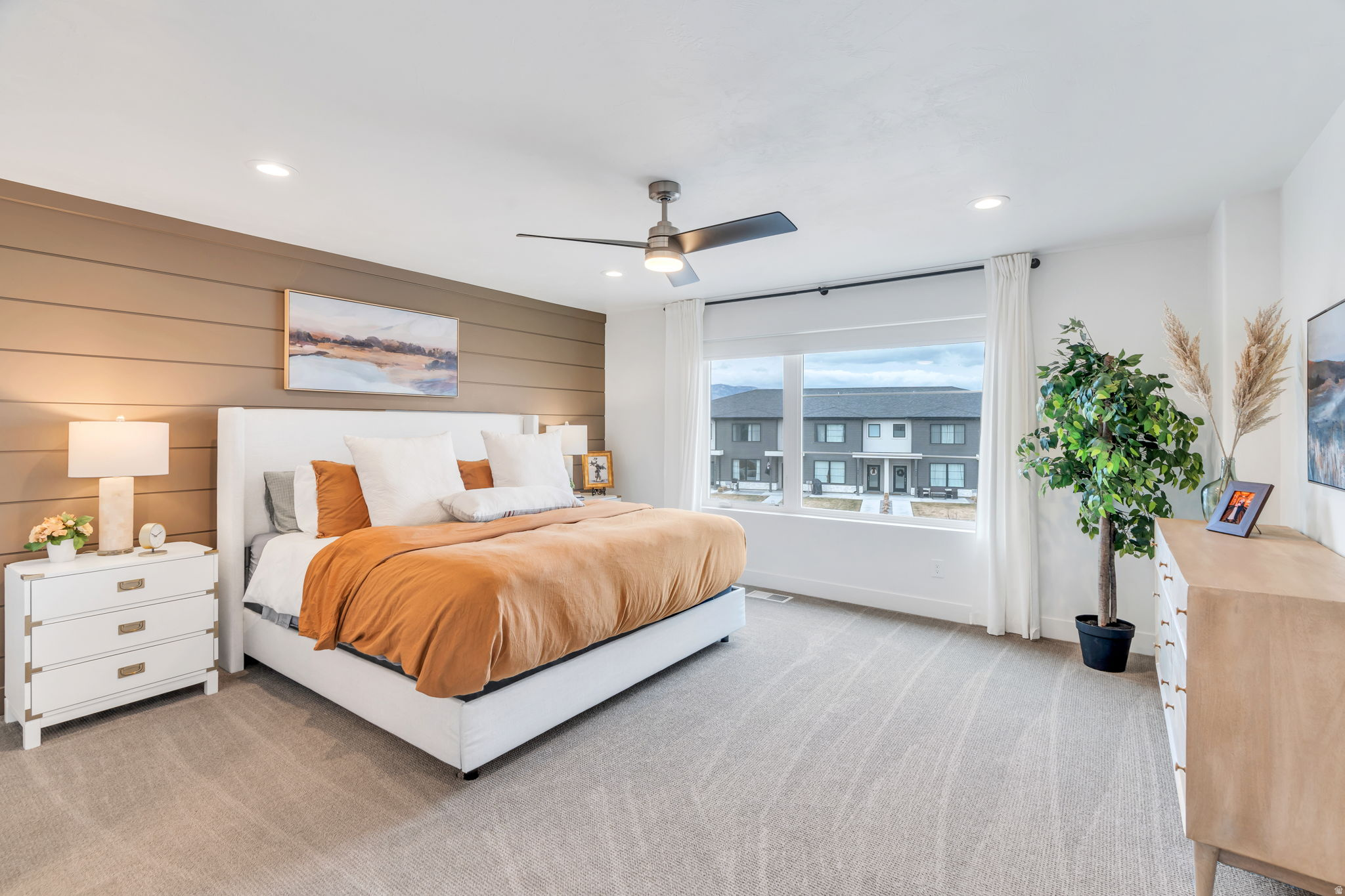 LAKESHORE LANDING - Residential