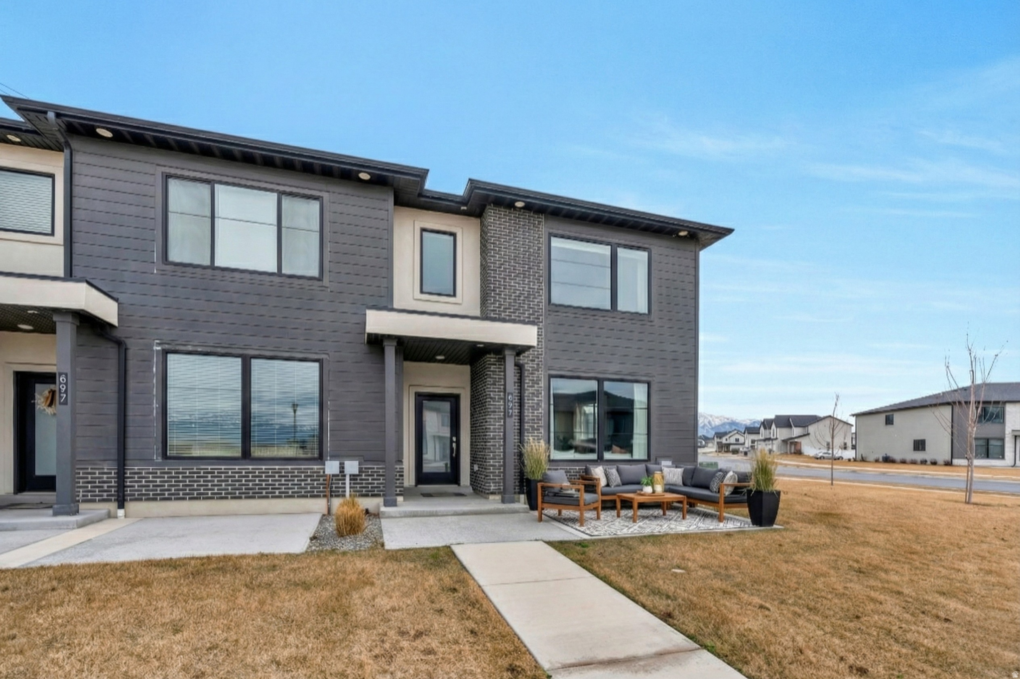 LAKESHORE LANDING - Residential