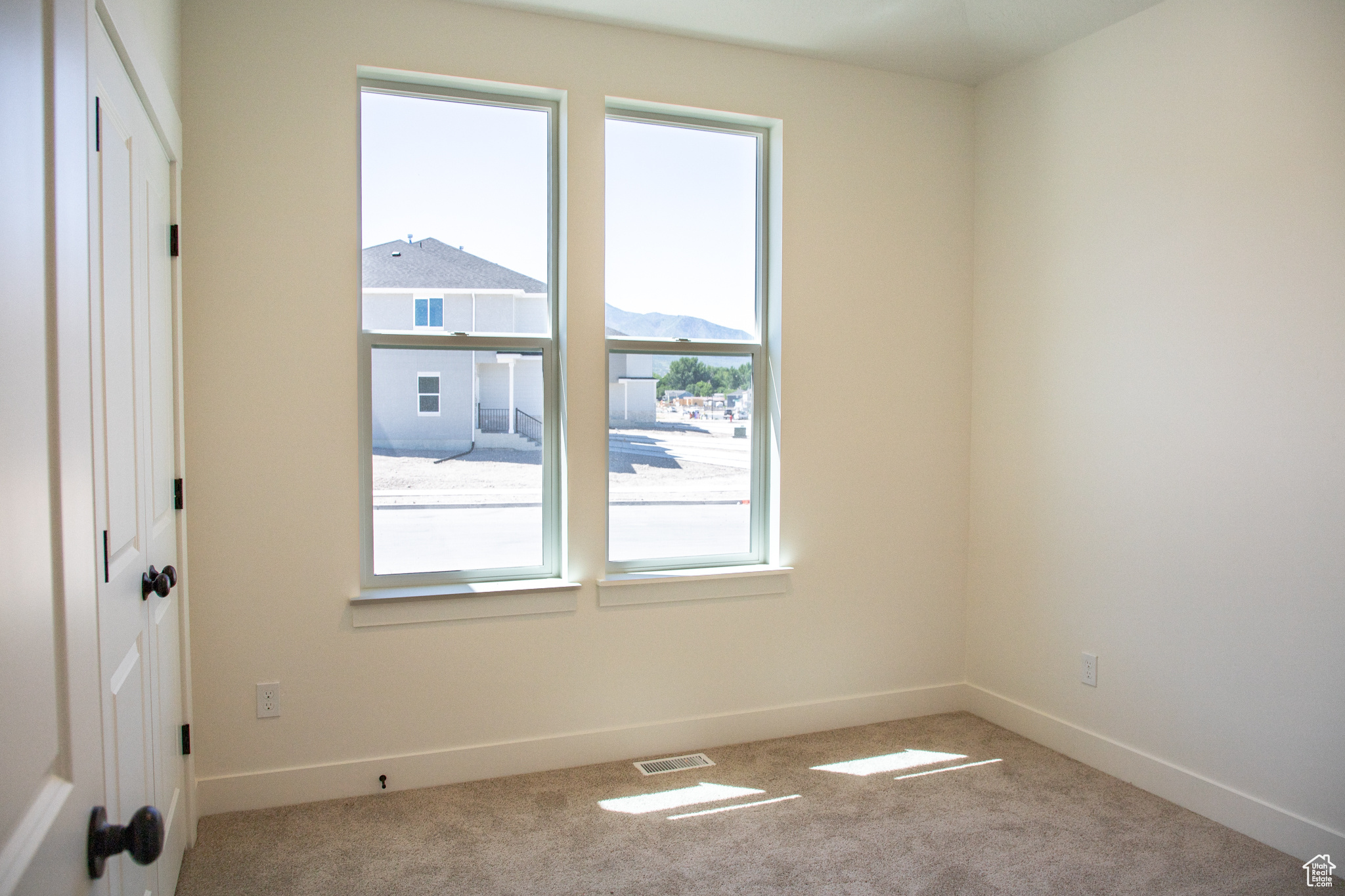 SALEM FIELDS - Residential