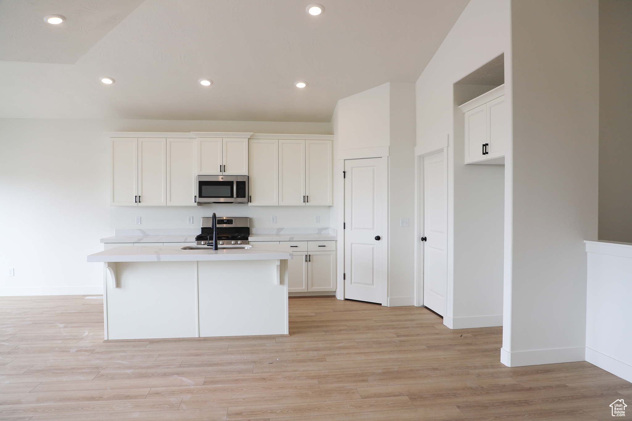 SALEM FIELDS - Residential