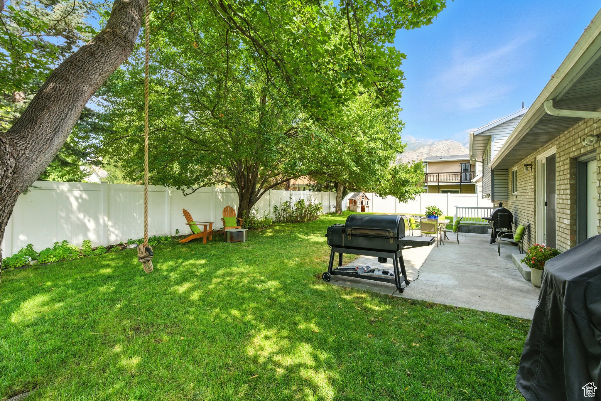 COVE WOOD - Residential