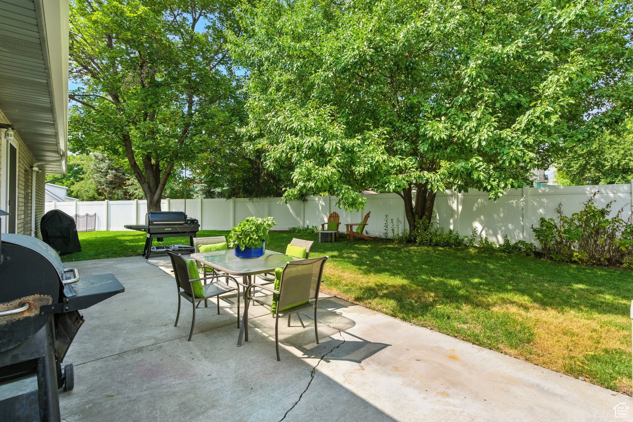 COVE WOOD - Residential