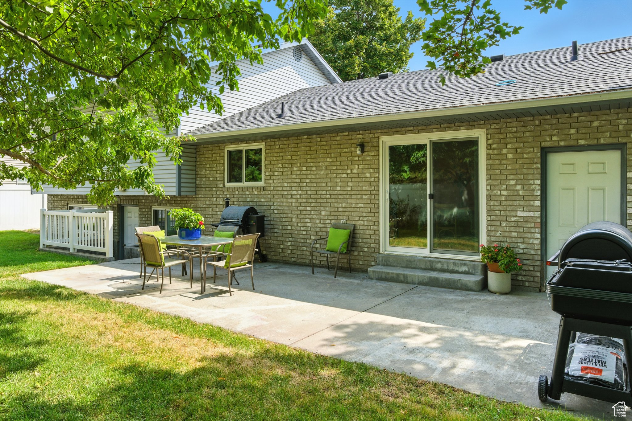 COVE WOOD - Residential