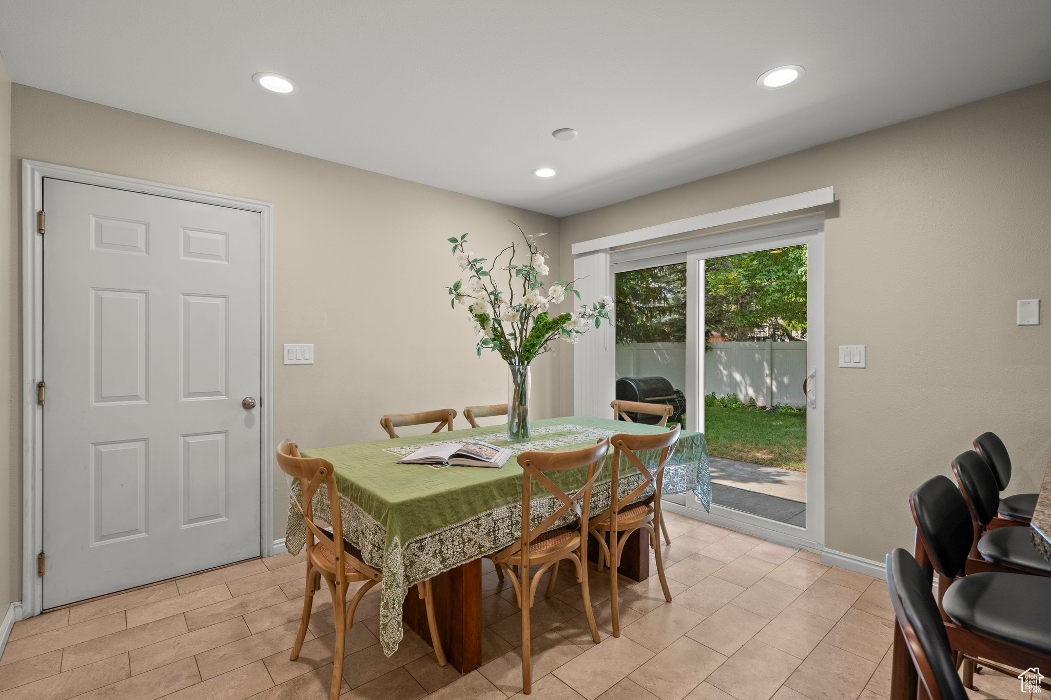 COVE WOOD - Residential
