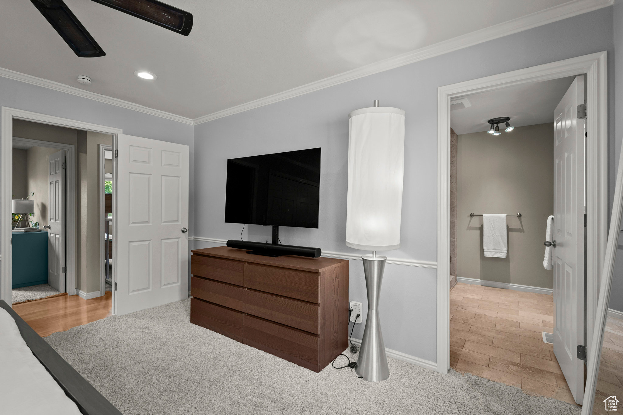 COVE WOOD - Residential