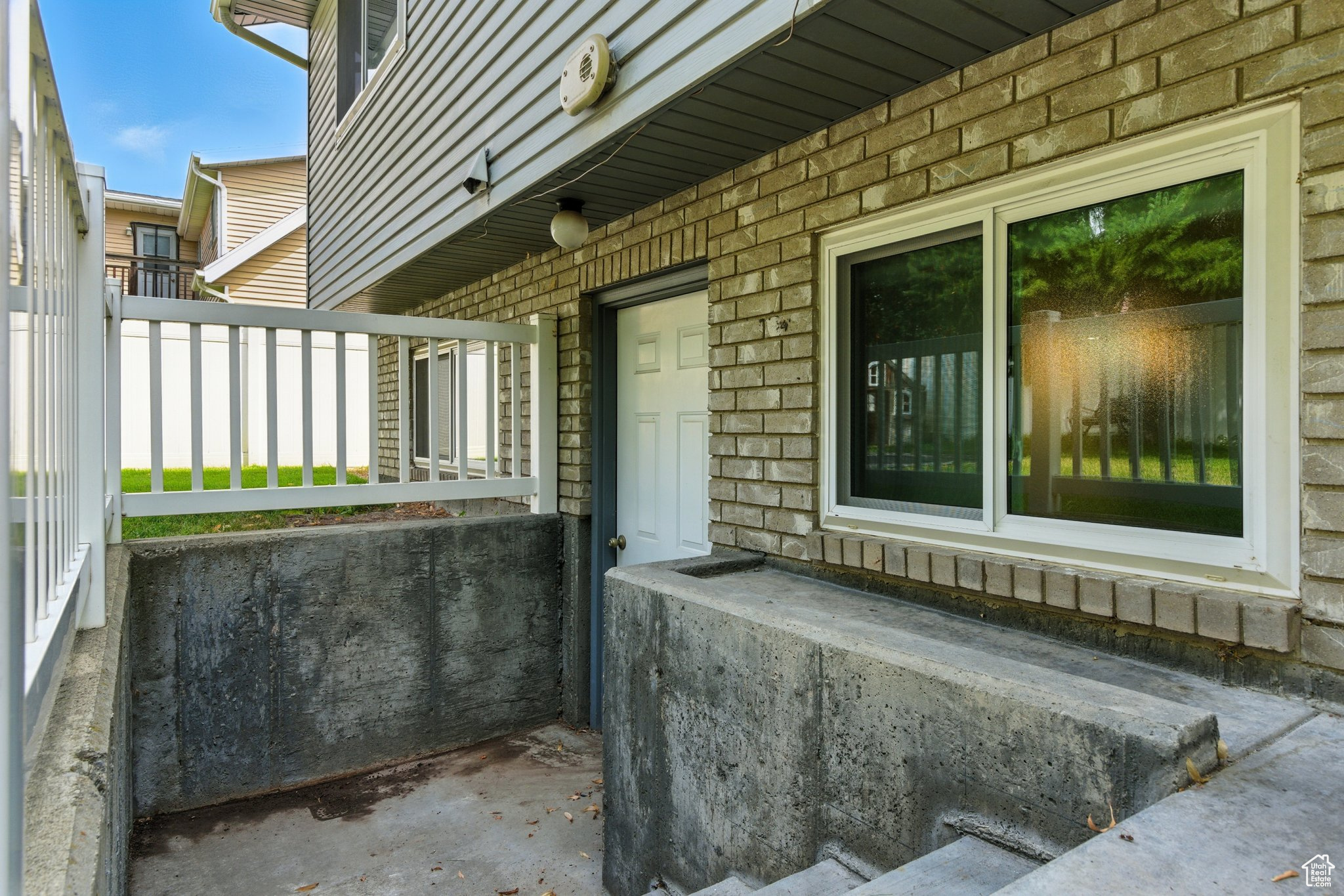 COVE WOOD - Residential