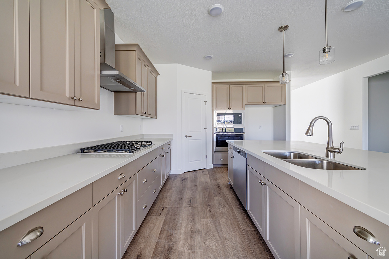 12014 S Teton Range Dr #420, Herriman, Utah image 12