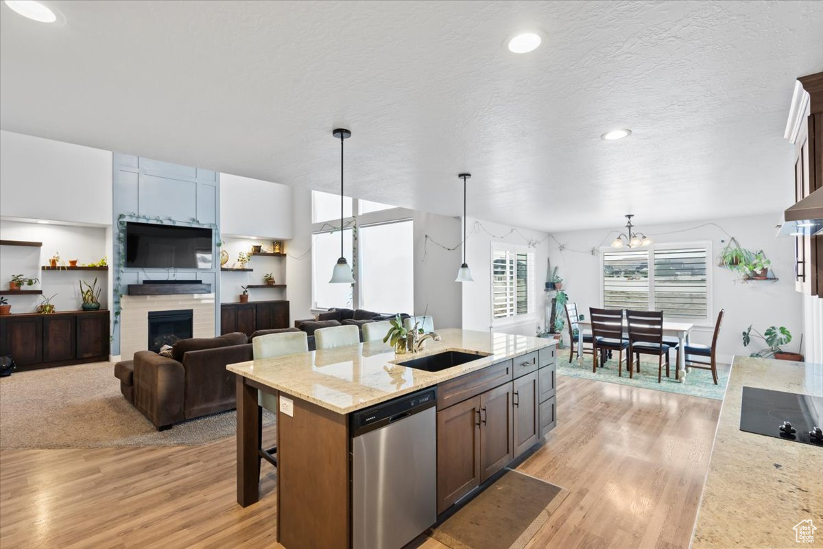 BRANDON PARK - Residential