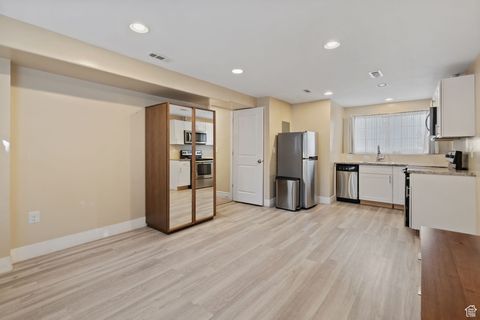 Tiny photo for 185 E MAJESTIC ELMS PL, South Salt Lake, UT 84115 (MLS # 2119335)