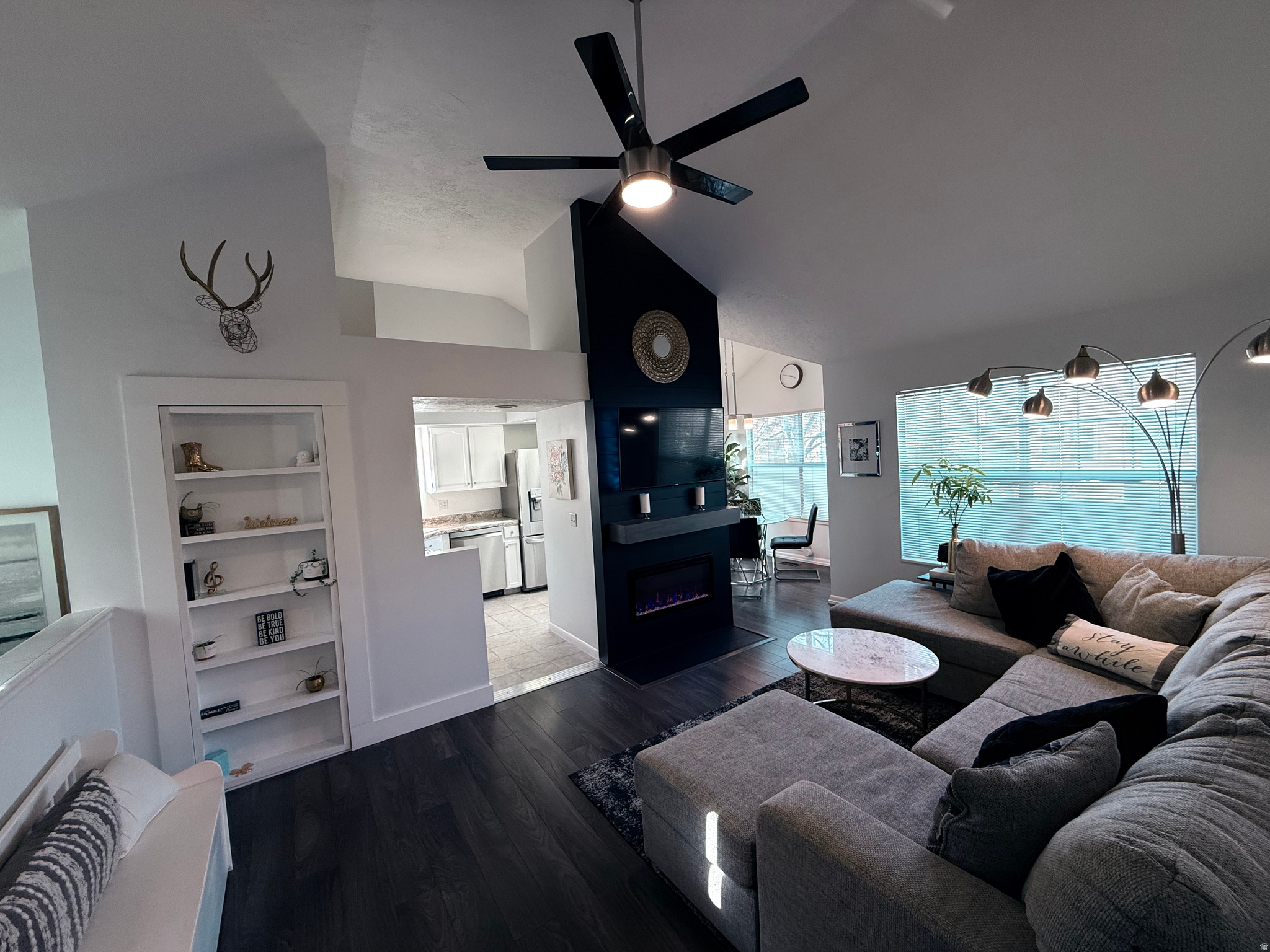 BRIARWOOD - Residential