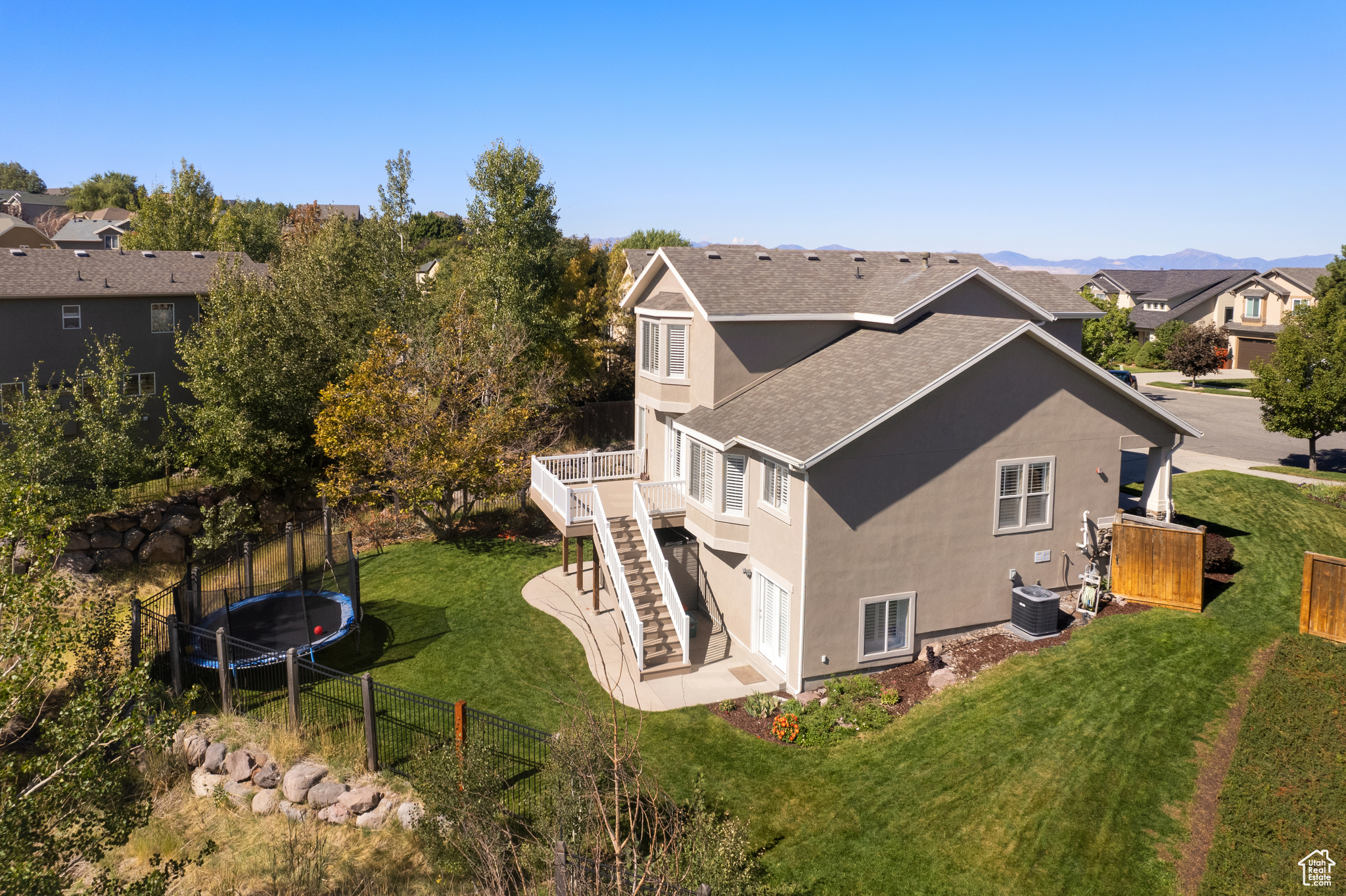 2016 E Aspen Grove Ct, Draper, Utah image 3