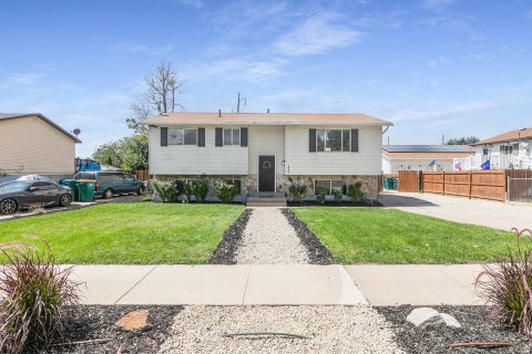 Photo of 2340 S MAIN ST, Clearfield, UT 84015 (MLS # 2182106)