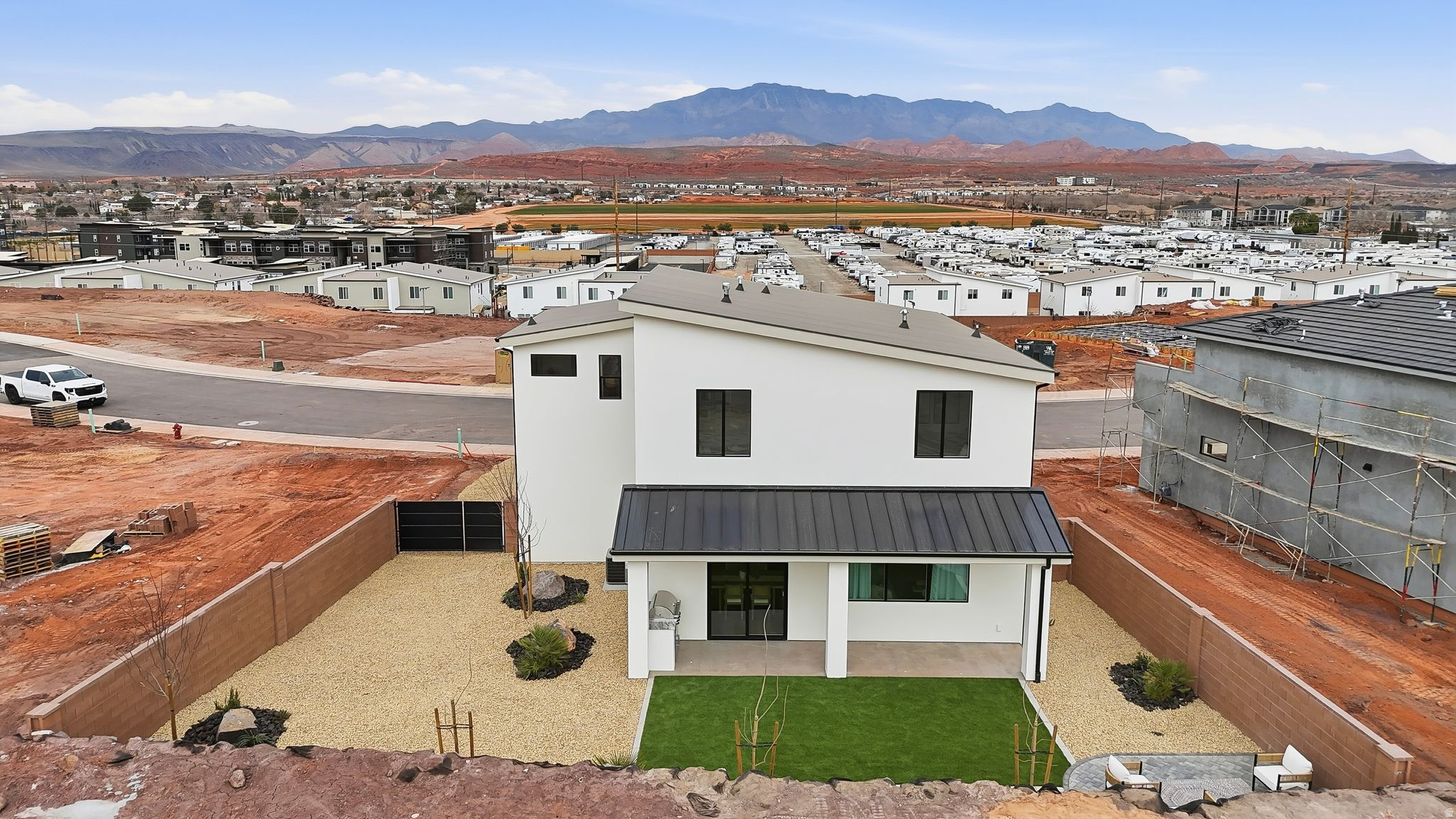 DESERT RIDGE ESTATES - Residential