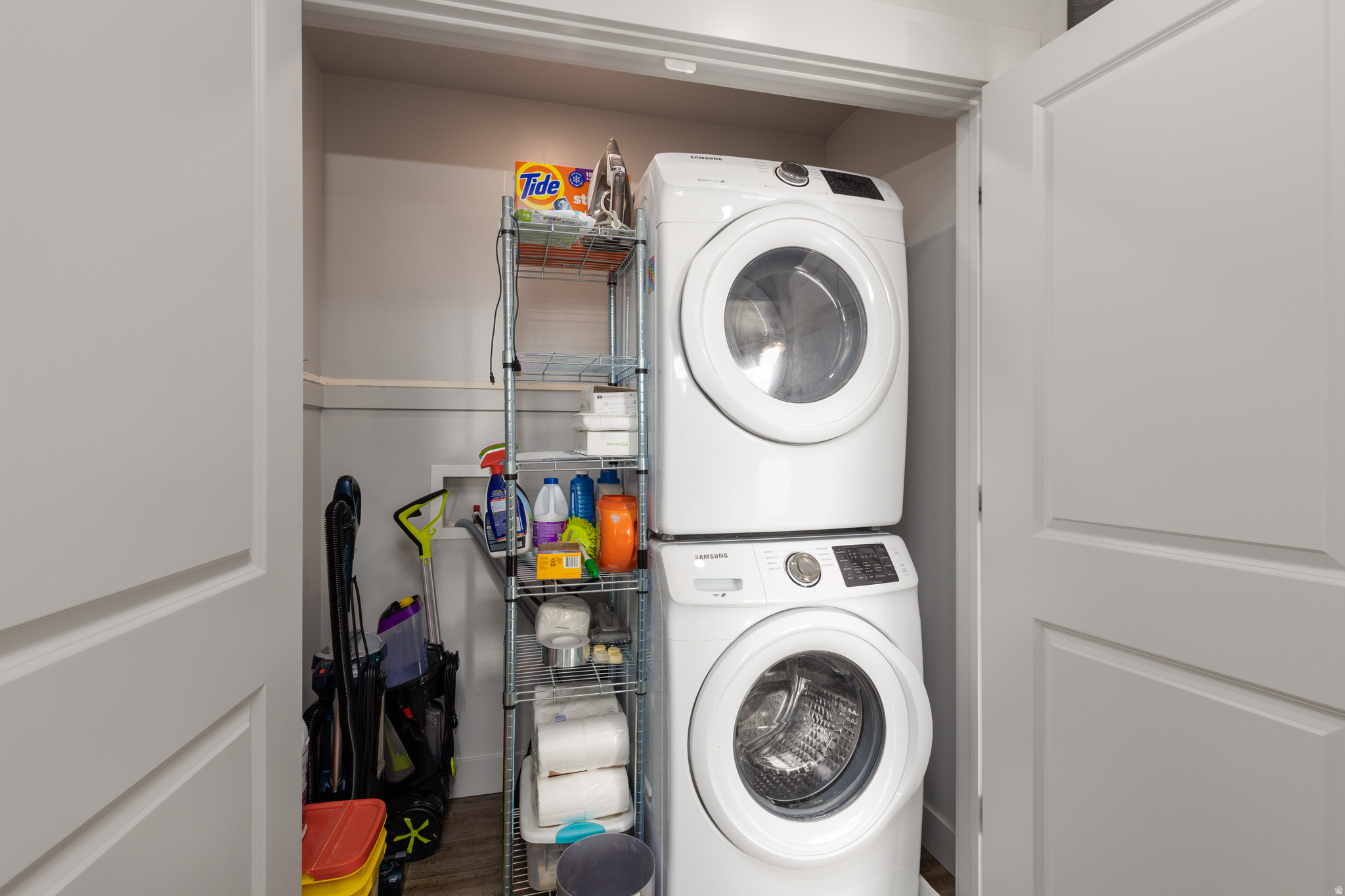 OAKMONT TOWNHOMES - Residential