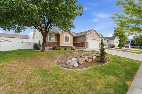 Tiny photo for 603 E 2050 S, Clearfield, UT 84015 (MLS # 2180842)