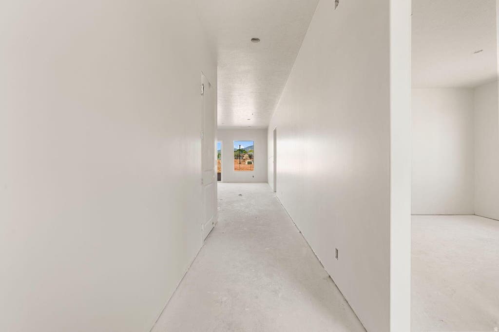 Photo of 2367 PATRICIA DR, Santa Clara, UT 84765 (MLS # 2178223)