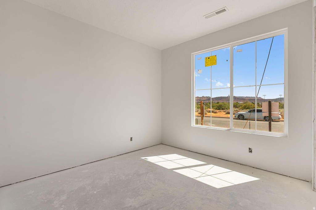 Photo of 2367 PATRICIA DR, Santa Clara, UT 84765 (MLS # 2178223)