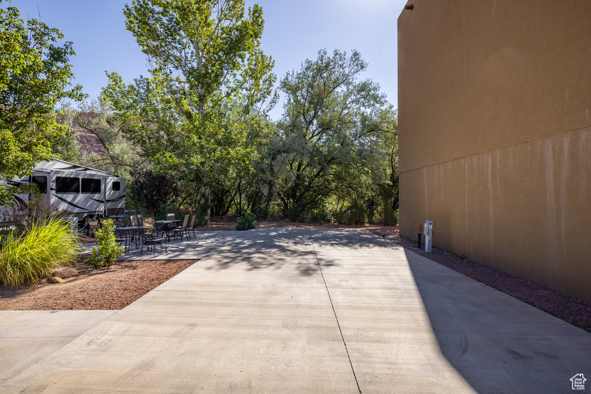 PORTAL RV RESORT - Land