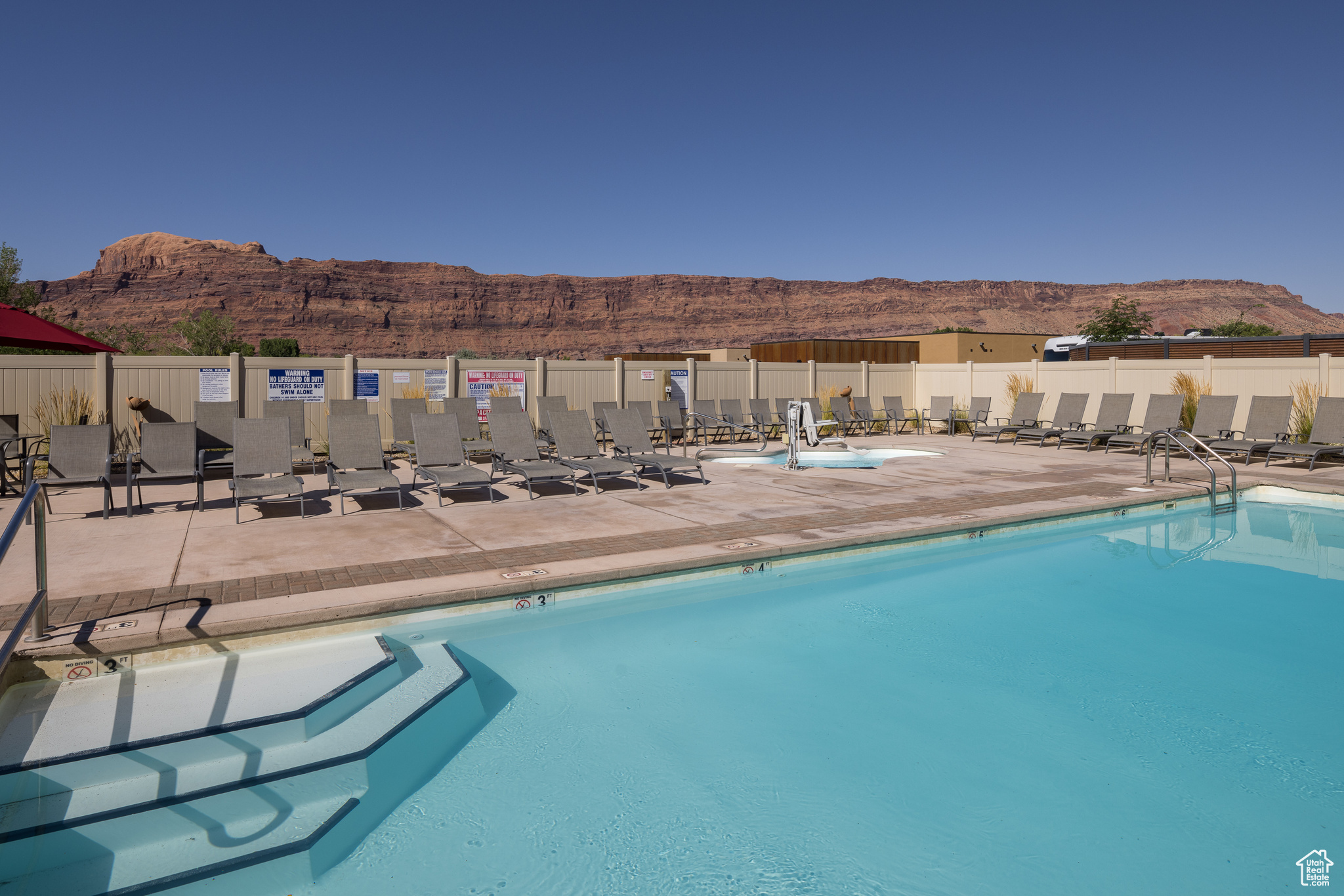 PORTAL RV RESORT - Land