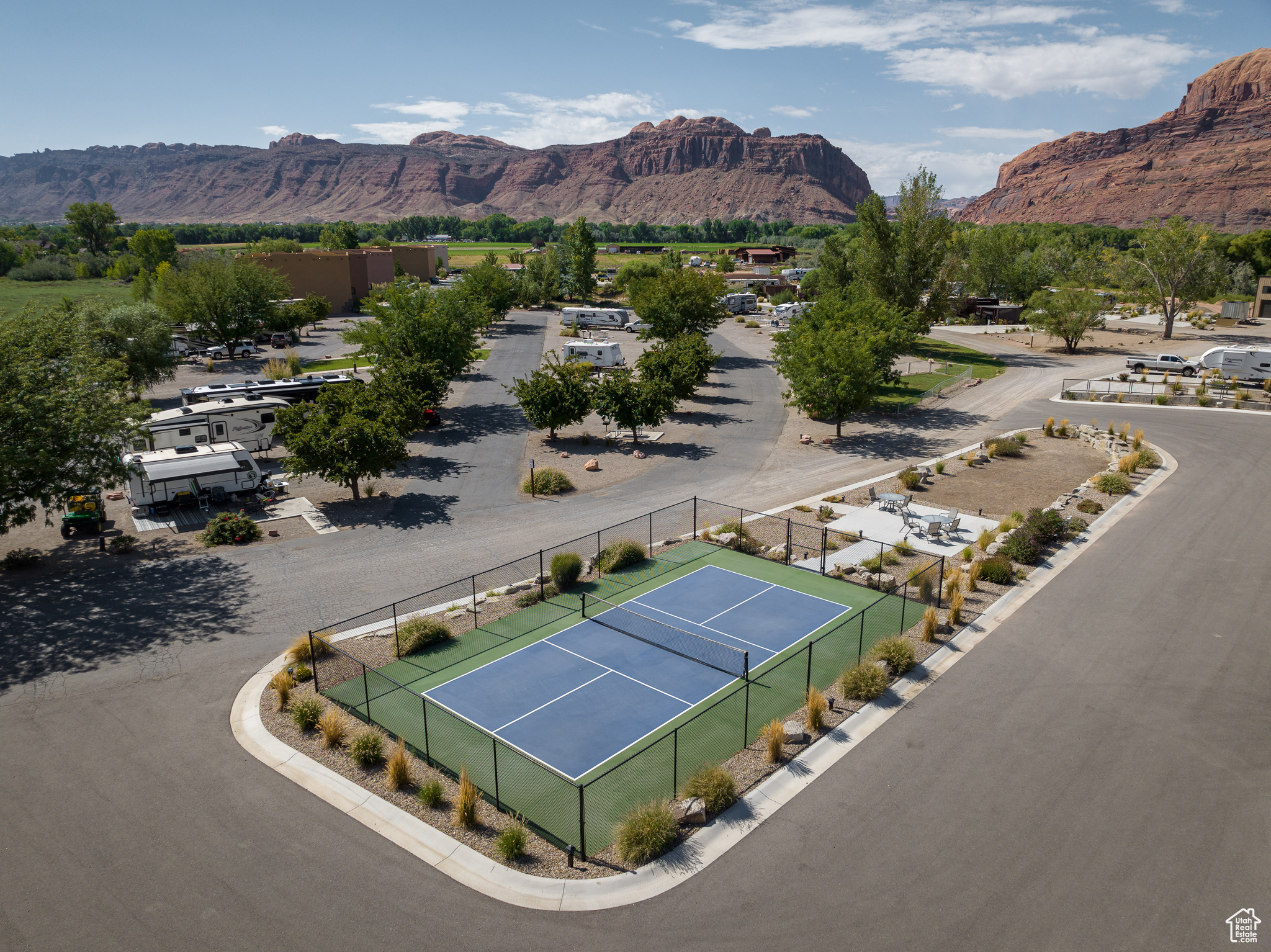 PORTAL RV RESORT - Land