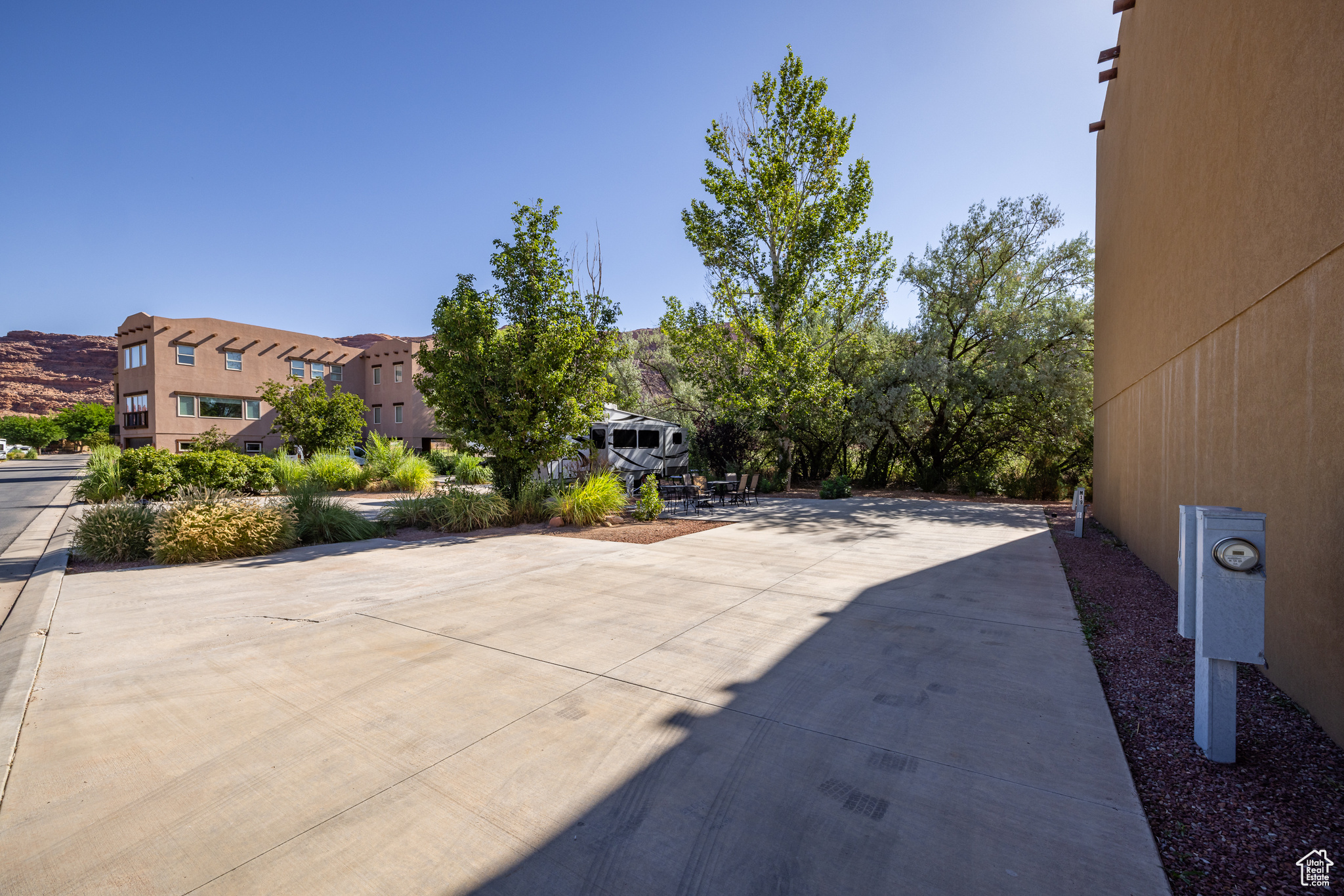 PORTAL RV RESORT - Land