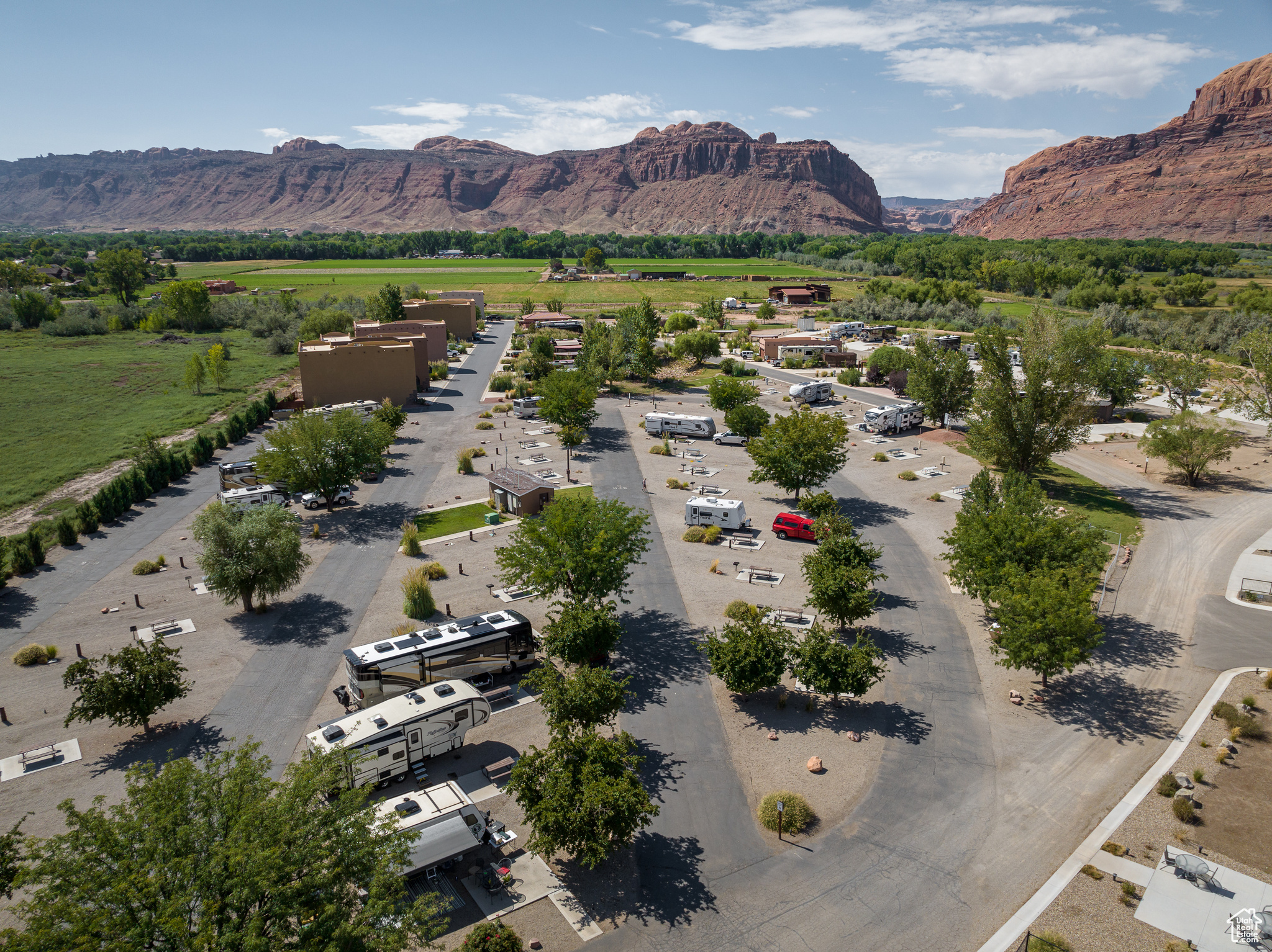 PORTAL RV RESORT - Land