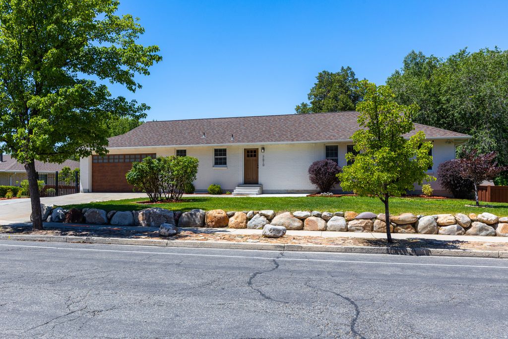 Photo of 7610 S BRIGHTON WAY, Cottonwood Heights, UT 84121 (MLS # 2163872)
