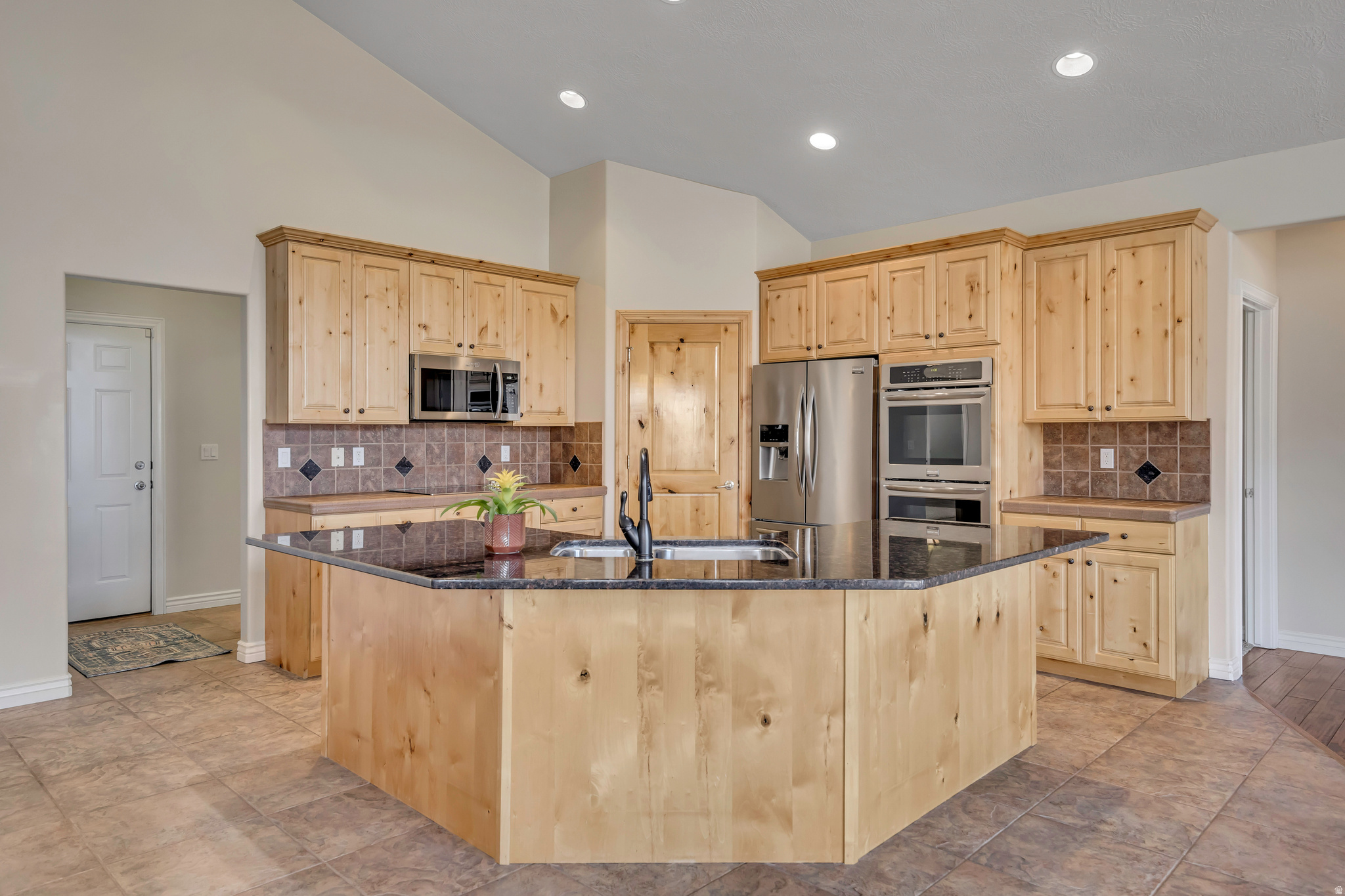 SOUTH MOUNTAIN PH 9 - Residential