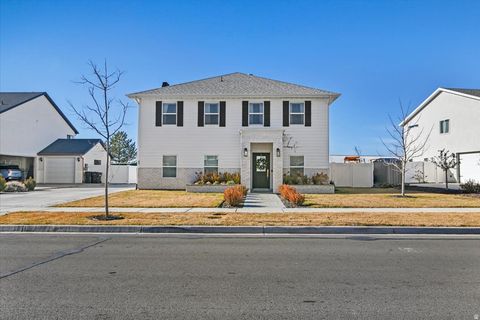 Photo of 89 N 800 W, Springville, UT 84663 (MLS # 2131993)