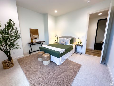 Tiny photo for 4893 W RIDGE ROCK CIR, Herriman, UT 84096 (MLS # 2089947)