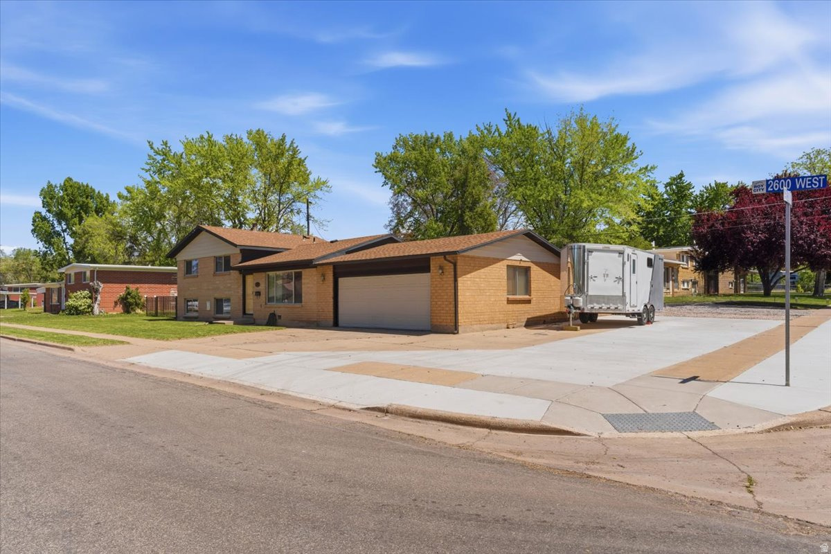 BURMONT PARK SUBDIVI - Residential