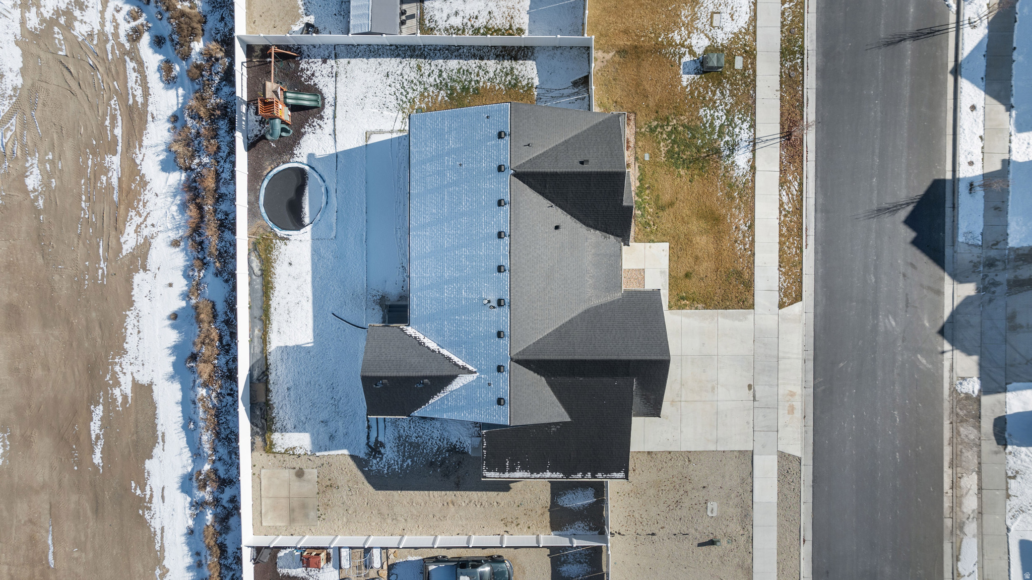 SUNSET FLATS - Residential