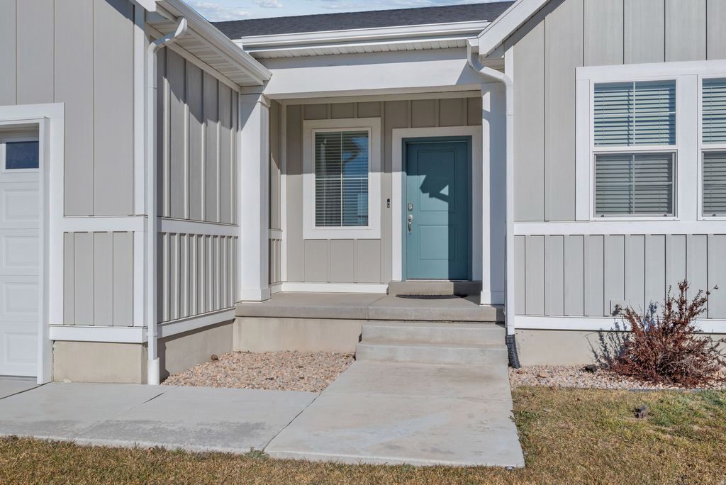 Photo of 2255 E EMERALD AVE, Eagle Mountain, UT 84005 (MLS # 2125910)