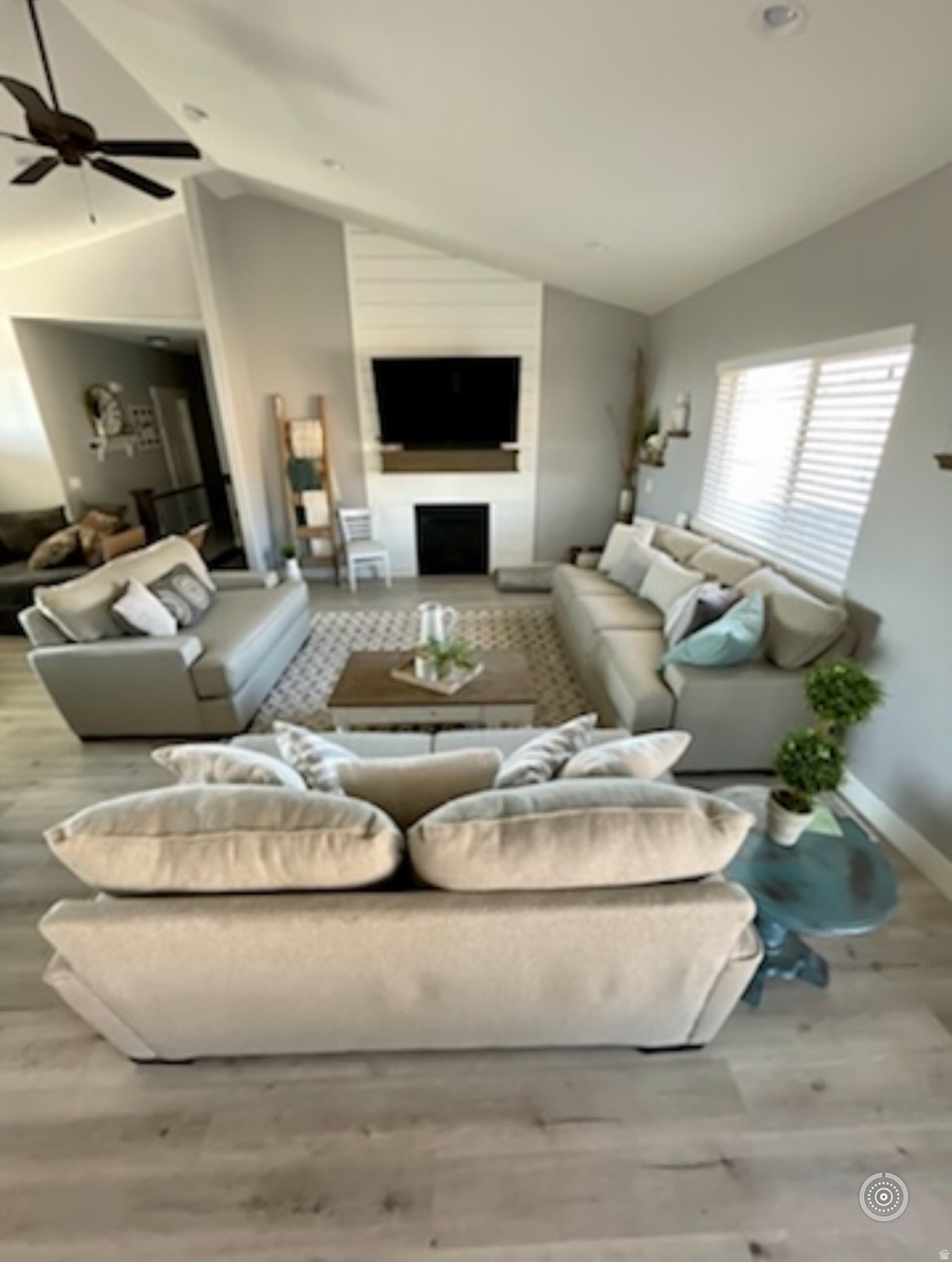 THE BENCHES AT SOUTH - Residential