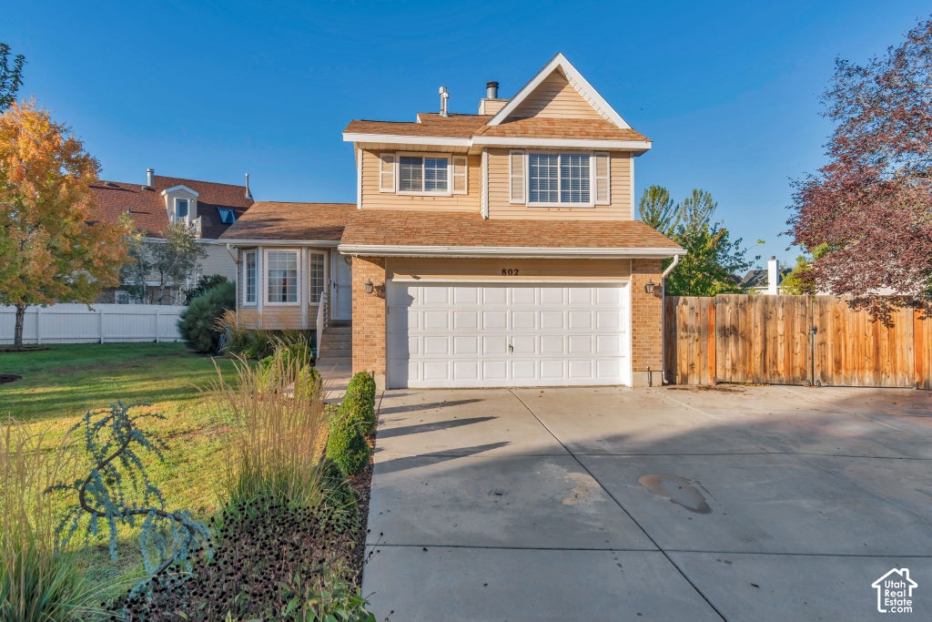 Photo of 802 E TARA CIR, Midvale, UT 84047 (MLS # 2191825)