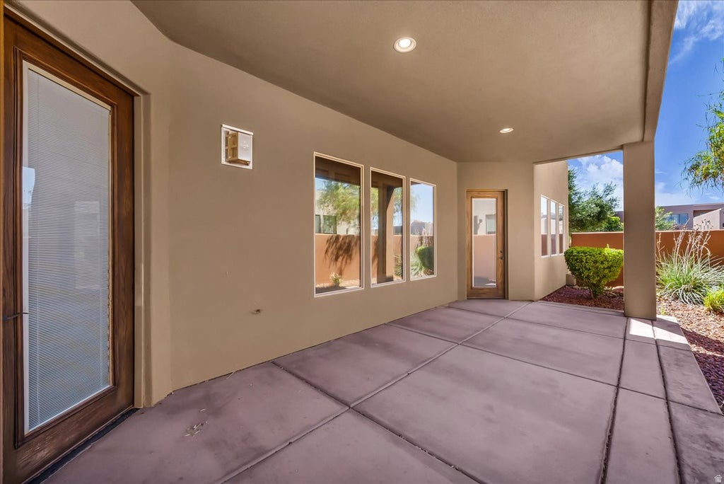 Photo of 3308 S RED SANDS WAY, Hurricane, UT 84737 (MLS # 2183182)