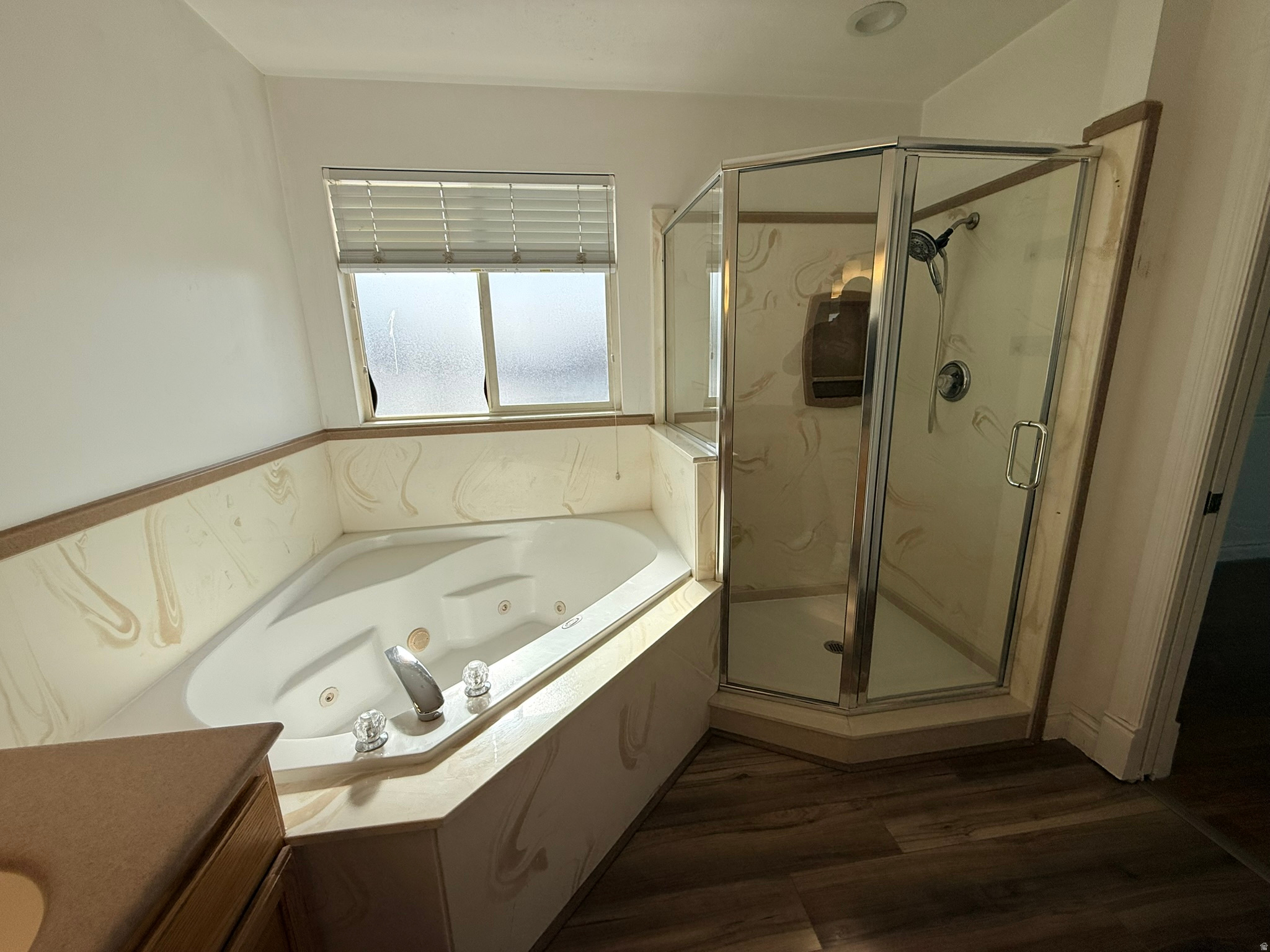 CHERRY RIDGE - Residential