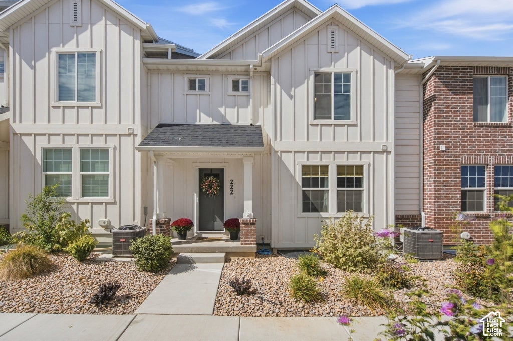 Photo of 222 N GORDON LN, Santaquin, UT 84655 (MLS # 2187660)