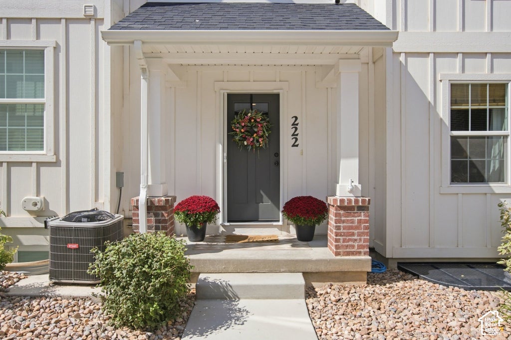 Photo of 222 N GORDON LN, Santaquin, UT 84655 (MLS # 2187660)