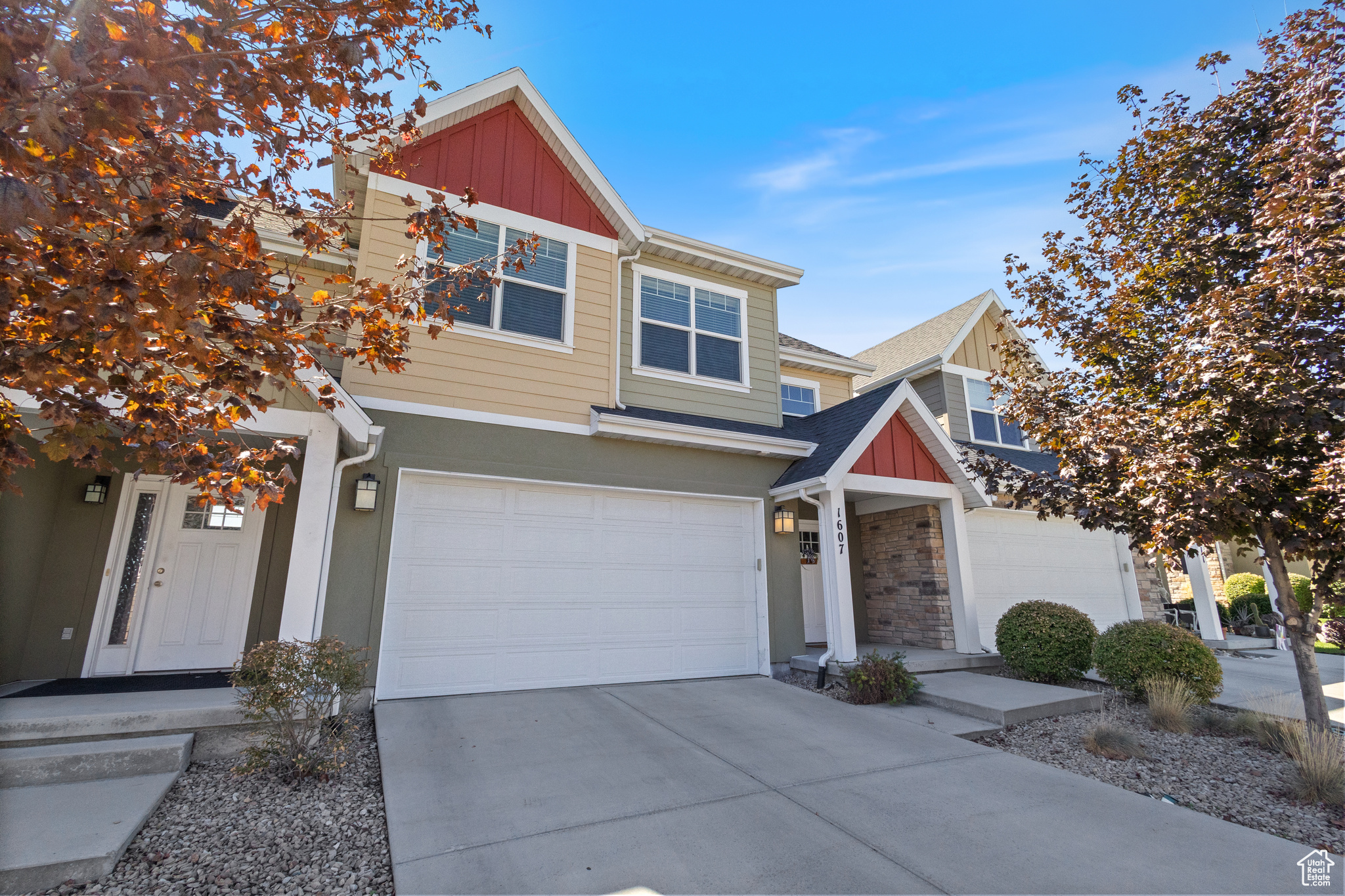 SOMERSET VILLAS - Residential