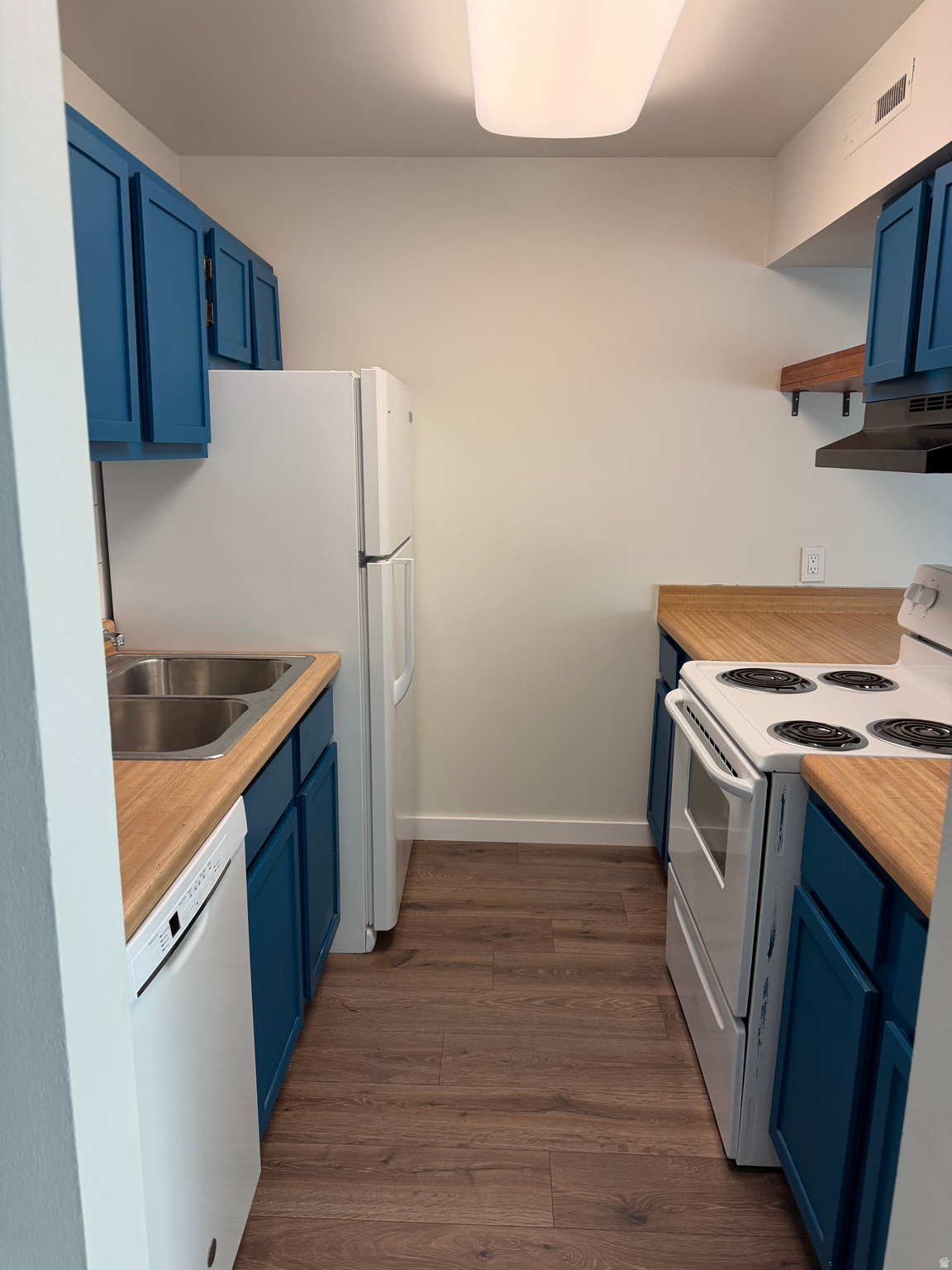 SOUTH 67 CONDOMINIUM - Residential