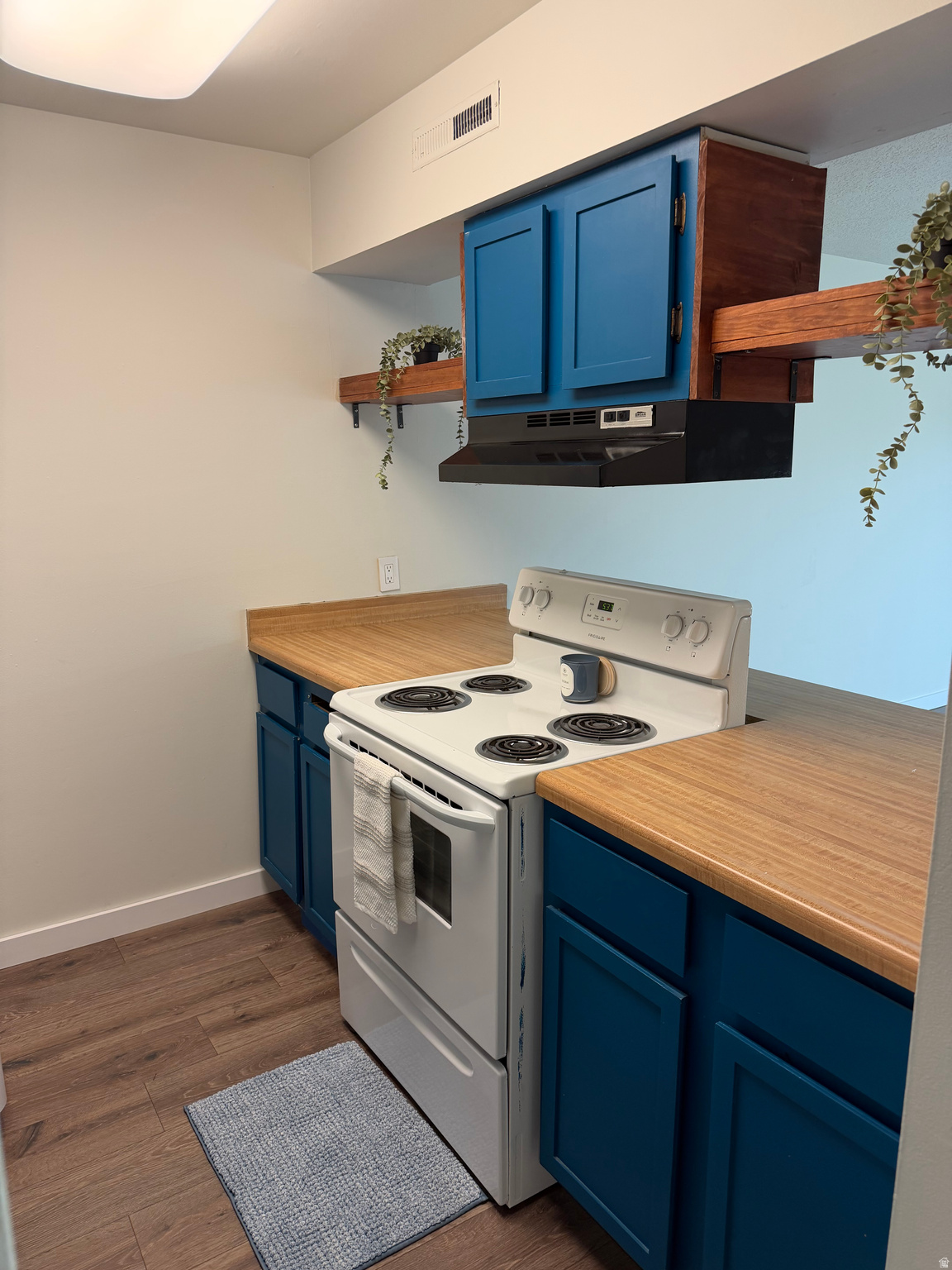 SOUTH 67 CONDOMINIUM - Residential