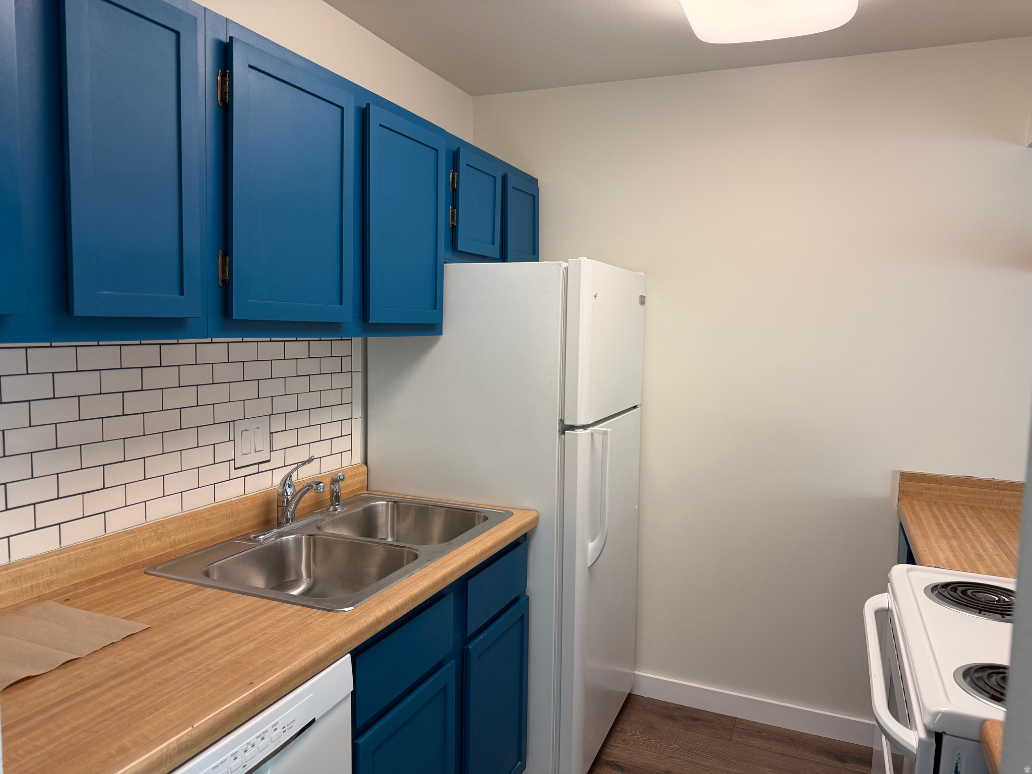 SOUTH 67 CONDOMINIUM - Residential