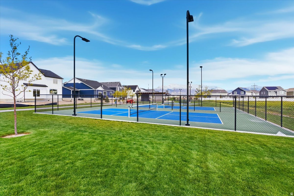 SPRING RANCH - Residential