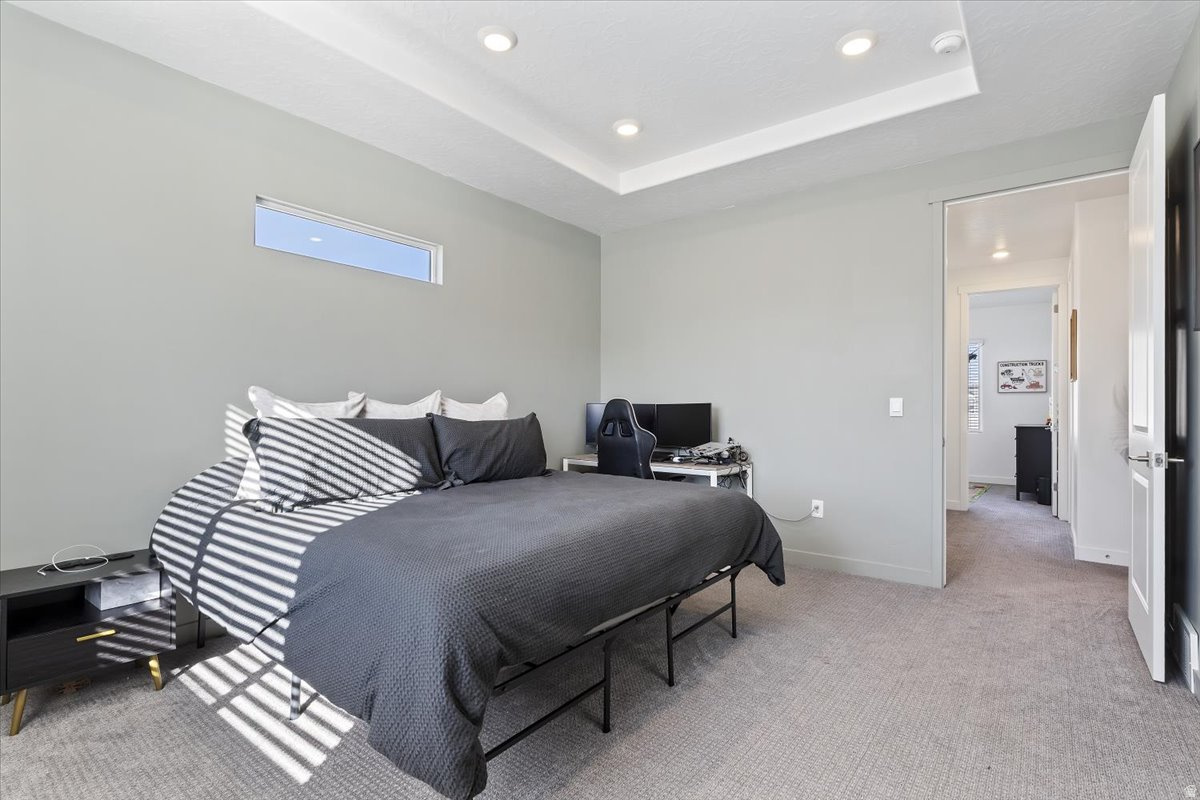 SPRING RANCH - Residential