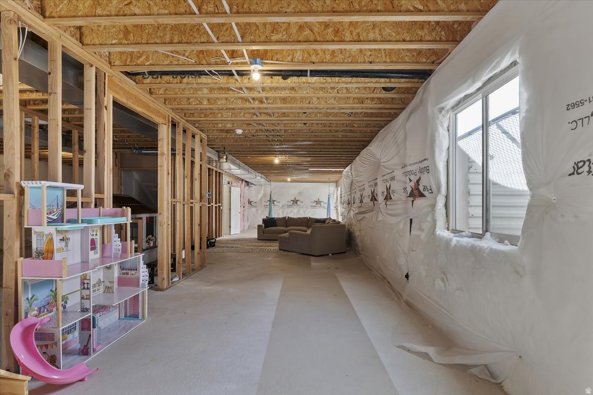 SPRING RANCH - Residential