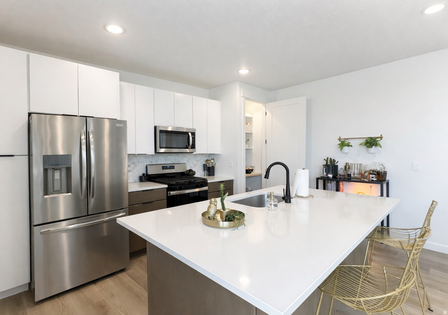 ENGLAND RIDGE SUBDIVISION - Residential