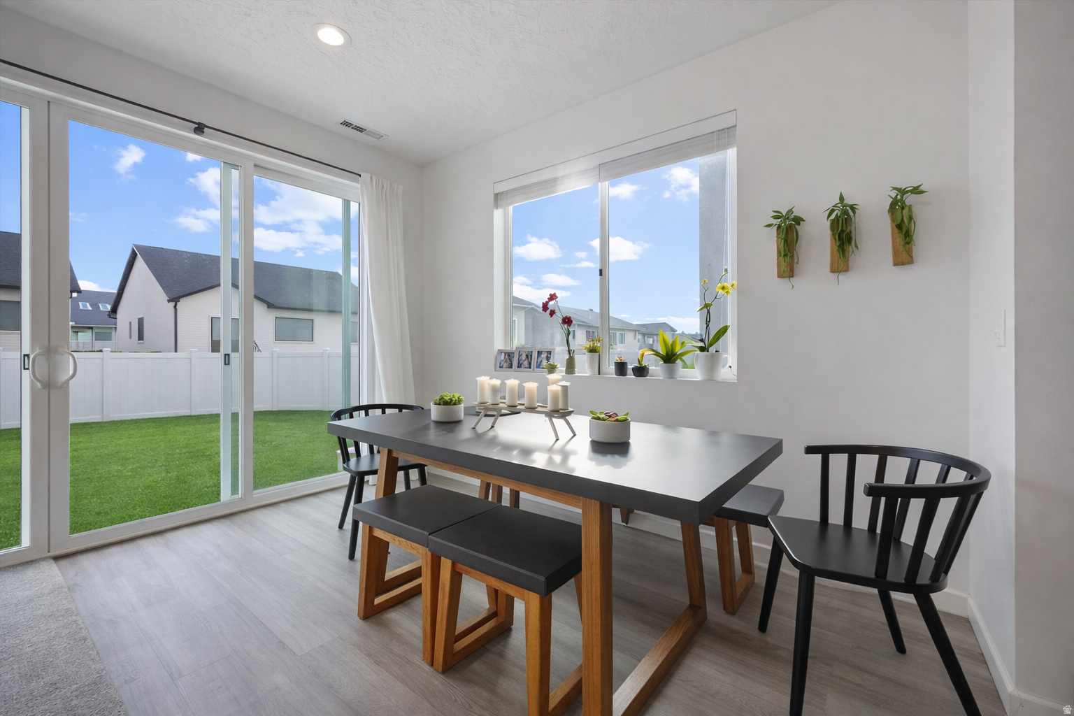 LEXINGTON GREENS - Residential